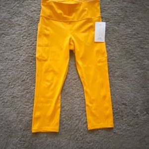 Athleta Ultimate Stash Capri